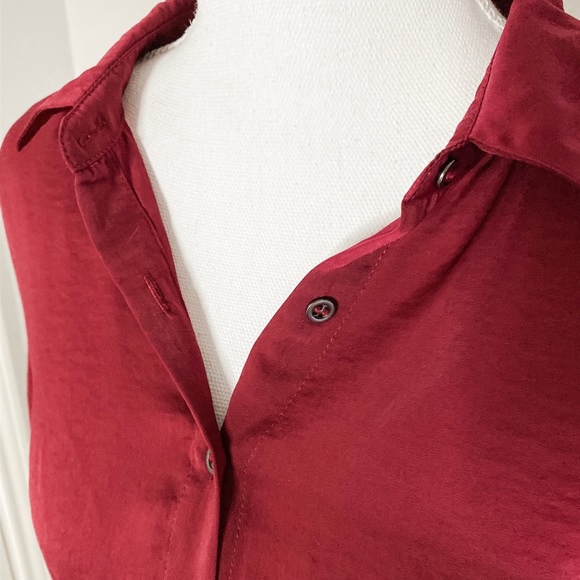 NWOT Forever 21 red 3/4 sleeve button down dress - Picture 2 of 6